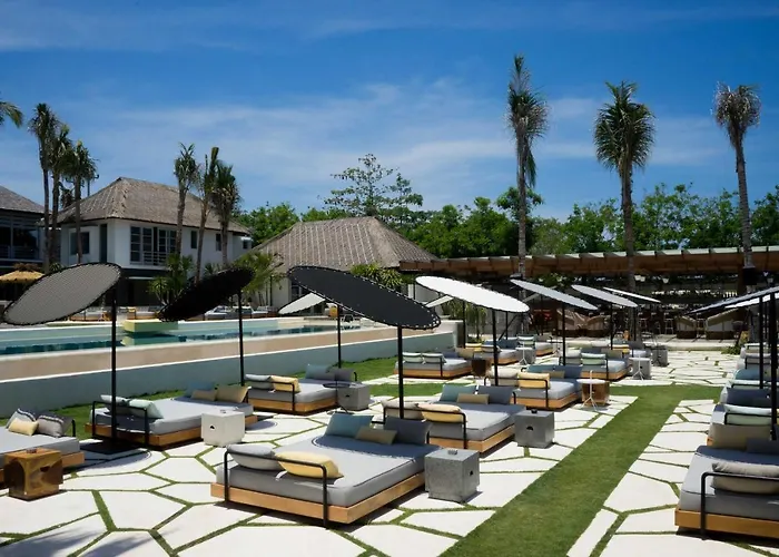 Ulu Cliffhouse